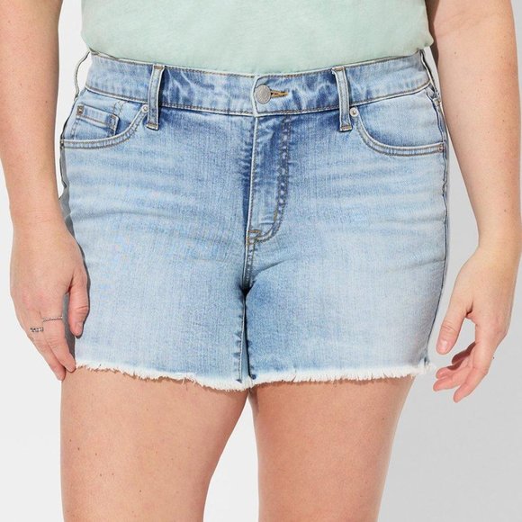 Torrid Light Blue Jean Shorts - Picture 1 of 11